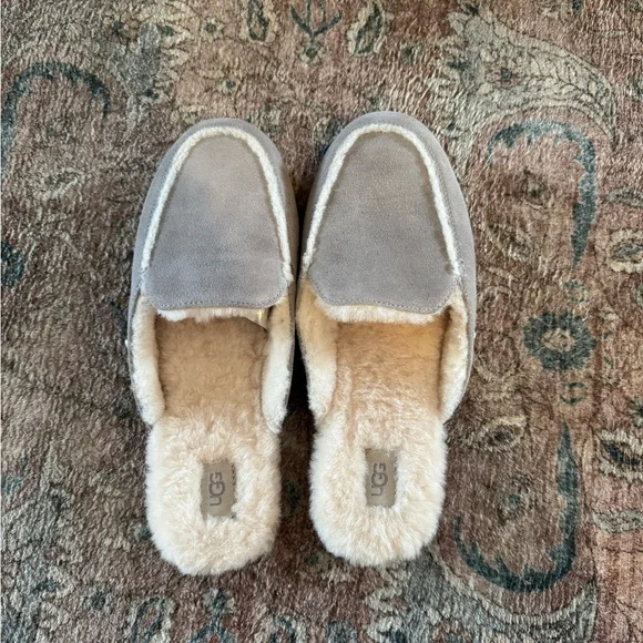 UGG Lane Slip On Loafer in Gray Suede - Picture 3 of 6
